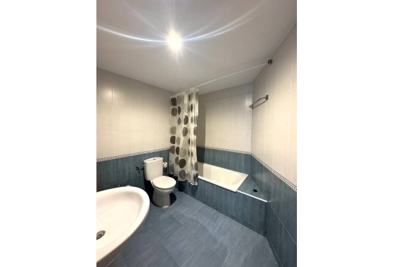 Resale - Apartment / flat - Villajoyosa - Costa Blanca