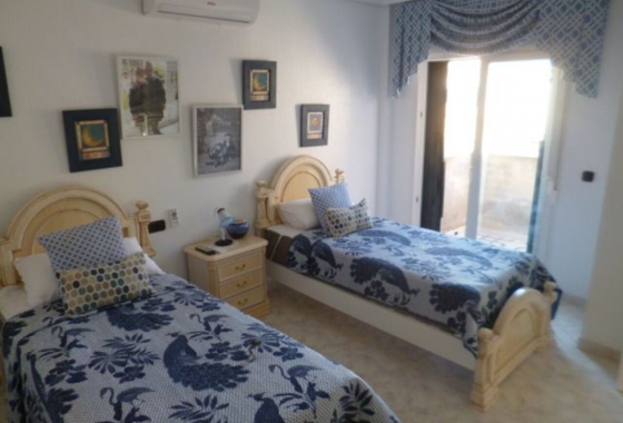 Resale - Villa - Orihuela Costa - Costa Blanca