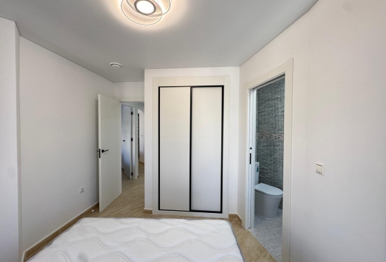 Resale - Apartment / flat - Torrevieja