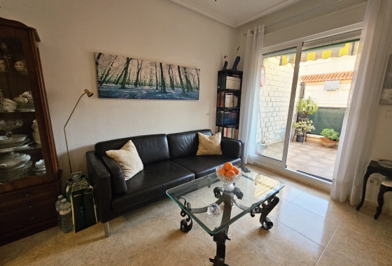 Resale - Apartment / flat - La Mata