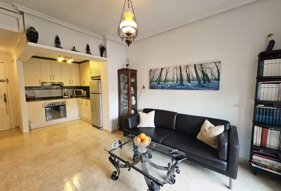 Resale - Apartment / flat - La Mata