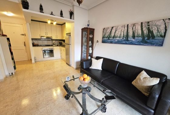 Resale - Apartment / flat - La Mata