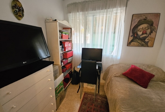 Resale - Apartment / flat - La Mata