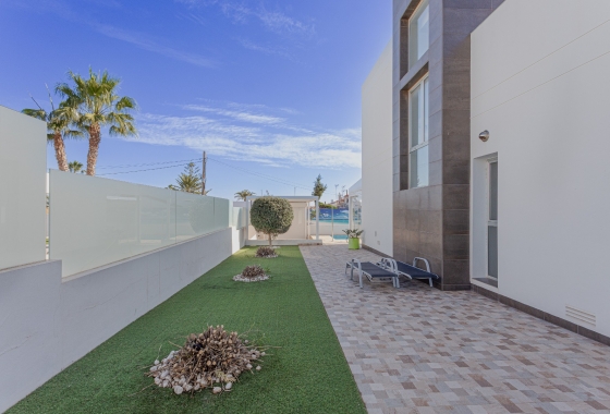 Resale - Villa - Orihuela Costa - Costa Blanca