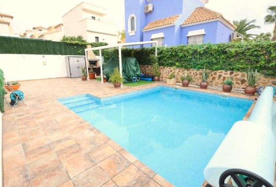 Resale - Villa - San Miguel de Salinas - Inland