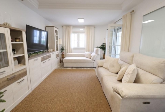 Resale - Villa - San Miguel de Salinas - Inland