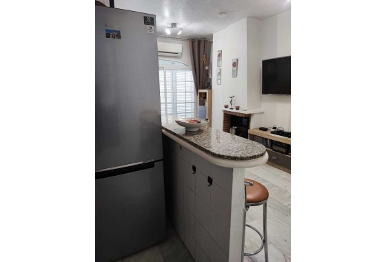 Resale - Apartment / flat - Torrevieja - Playa de los Locos