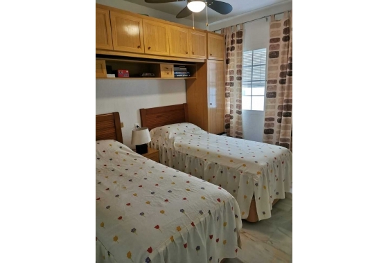 Resale - Apartment / flat - Torrevieja - Playa de los Locos