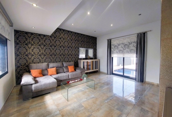 Resale - Villa - Pilar de la Horadada - Costa Blanca