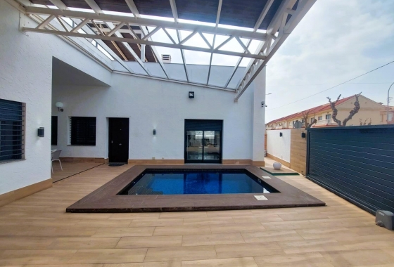 Resale - Villa - Pilar de la Horadada - Costa Blanca