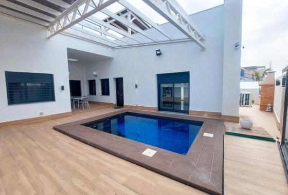 Resale - Villa - Pilar de la Horadada - Costa Blanca