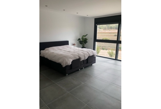 Resale - Villa - Pinoso - Inland