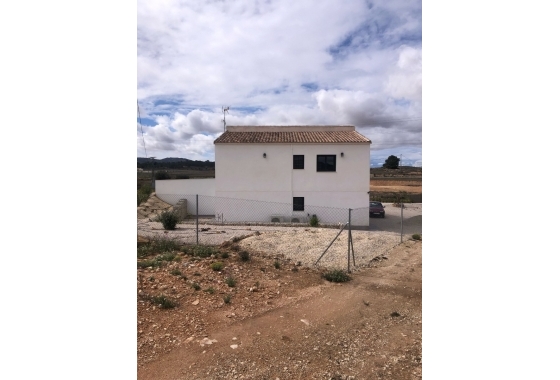 Resale - Villa - Pinoso - Inland