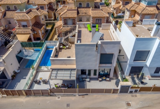 Resale - Villa - Torrevieja - Costa Blanca