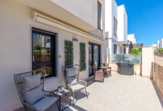 Resale - Villa - Torrevieja - Costa Blanca
