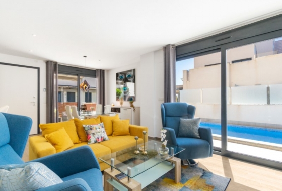 Resale - Villa - Torrevieja - Costa Blanca