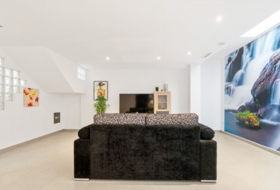 Resale - Villa - Torrevieja - Costa Blanca