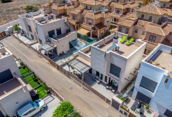 Resale - Villa - Torrevieja - Costa Blanca