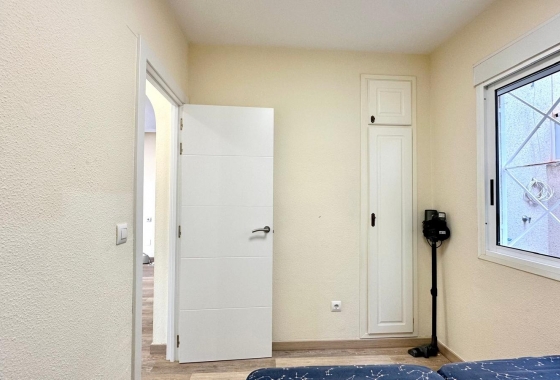 Resale - Bungalow - Torrevieja - Torreblanca