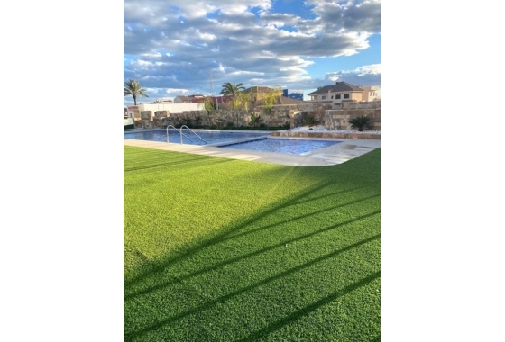 Resale - Apartment / flat - Pilar de la Horadada - Costa Blanca