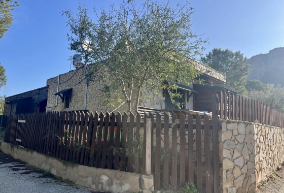 Resale - Finca - Gea Y Truyols - Sierra de Columbares Natural Park