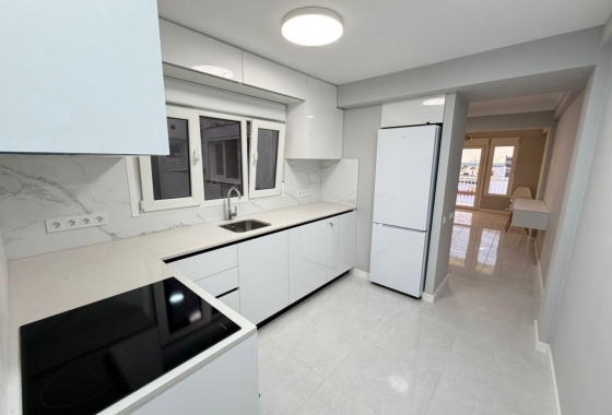 Resale - Apartment / flat - Torrevieja
