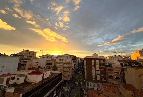 Resale - Apartment / flat - Torrevieja