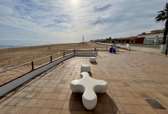 Resale - Apartment / flat - Guardamar del Segura - Playa