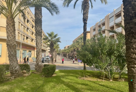 Resale - Apartment / flat - Guardamar del Segura - Playa
