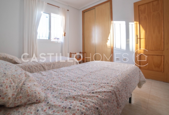 Resale - Townhouse - Orihuela Costa - La Zenia