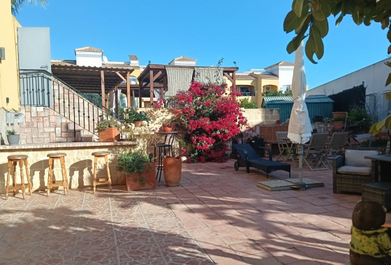 Resale - Apartment / flat - Los Montesinos - La Herrada