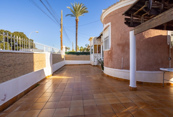 Resale - Villa - Torrevieja - Costa Blanca