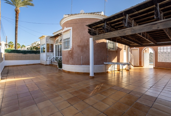 Resale - Villa - Torrevieja - Costa Blanca