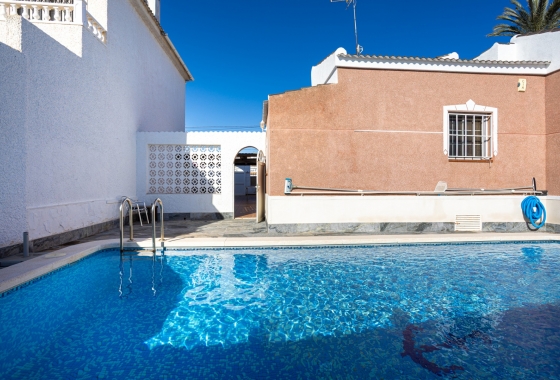 Resale - Villa - Torrevieja - Costa Blanca