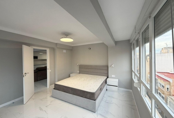 Resale - Apartment / flat - Torrevieja - Playa del Cura