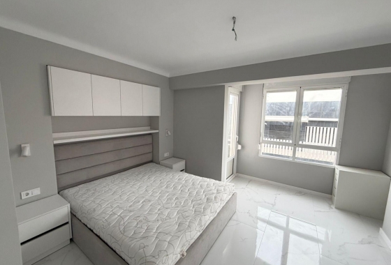 Resale - Apartment / flat - Torrevieja - Playa del Cura