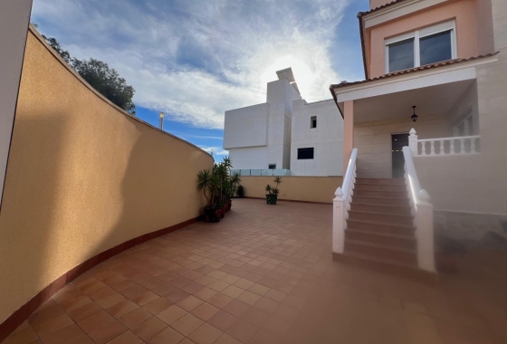 Resale - Villa - Orihuela Costa - Villamartín-las Filipinas