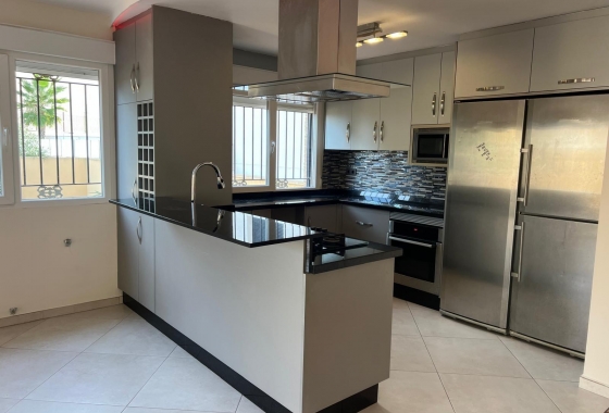 Resale - Villa - Orihuela Costa - Villamartín-las Filipinas