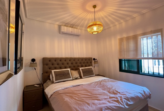 Resale - Villa - Orihuela Costa - Costa Blanca