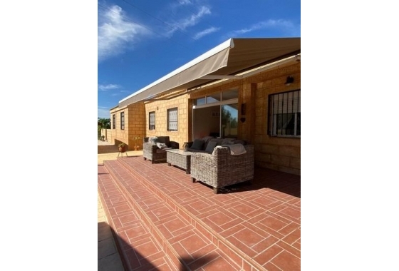 Resale - Villa - Albatera - Campo De Albatera
