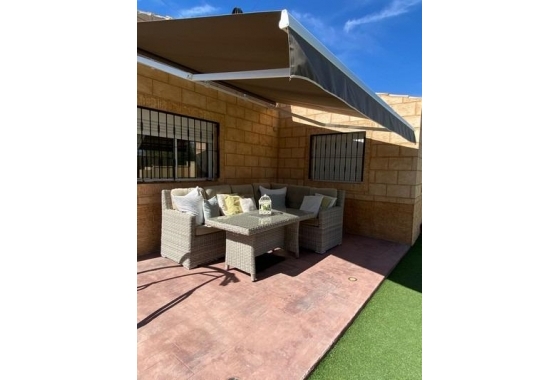 Resale - Villa - Albatera - Campo De Albatera