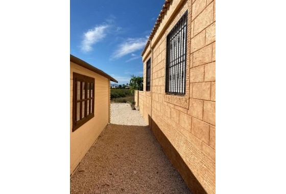 Resale - Villa - Albatera - Campo De Albatera