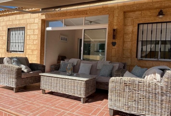 Resale - Villa - Albatera - Campo De Albatera