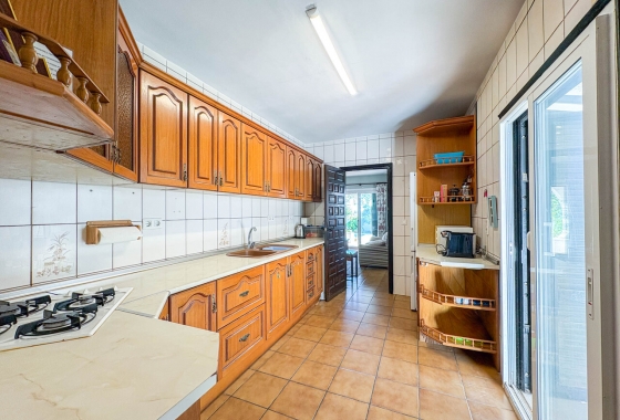 Resale - Villa - Torrevieja - Costa Blanca