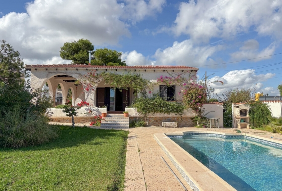 Resale - Villa - Torrevieja - Costa Blanca