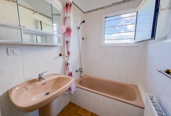 Resale - Villa - Torrevieja - Costa Blanca