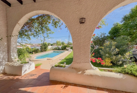 Resale - Villa - Torrevieja - Costa Blanca