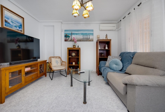 Resale - Villa - Torrevieja - Costa Blanca
