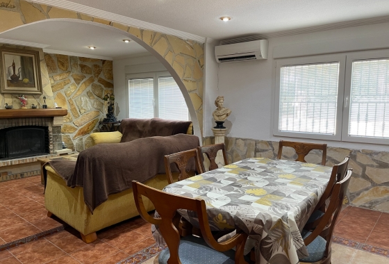 Resale - Villa - Crevillente - Inland