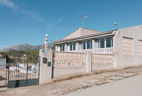 Resale - Villa - Crevillente - Inland